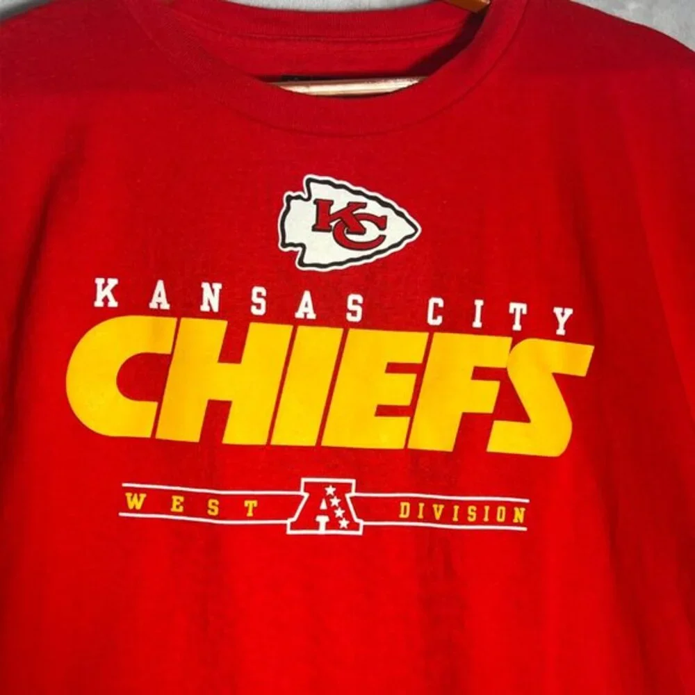 NFL Team Apparel‎ T Shirt Mens 2XL Red Kansas City Chiefs Short Sleeve Graphic - Picture 2 of 8